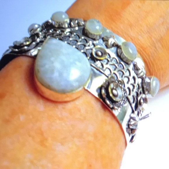 Stunning 925 Sterling Silver Cuff Bracelet